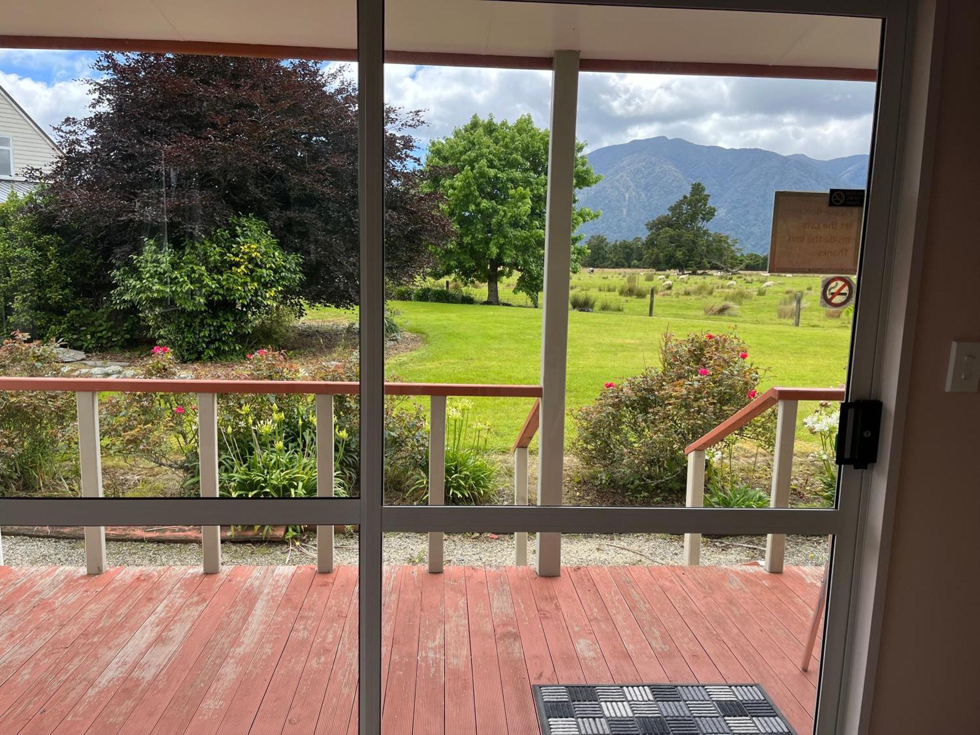 Carrickfergus Cottage Unit 1 Harihari 외부 사진